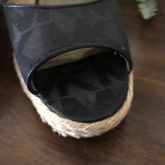 Michael Kors Wedges - Picture 2 of 3
